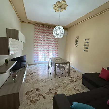 Appartement Timoleonte 105 *